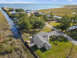 River Bend Retreat - Image 3