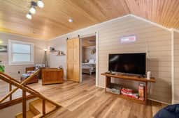 The Cabin By The Sea with Captains Quarters - Image 5