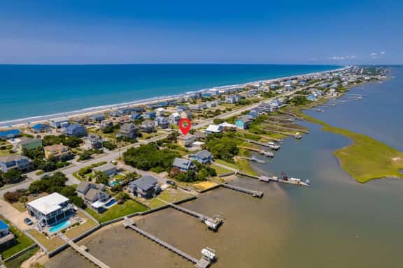 Live Oak Landing | Sound & Beach· Kayaks· Dock· EI - Image 1