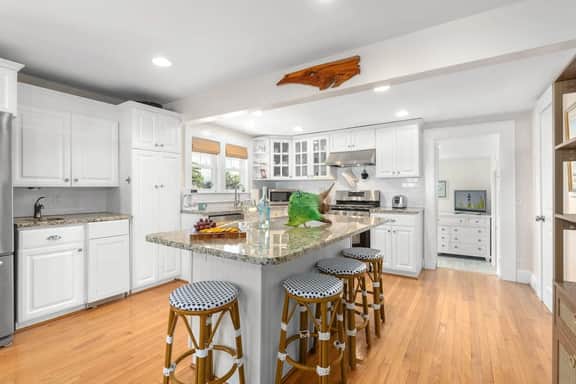 Driftwood Cottage - Image 3